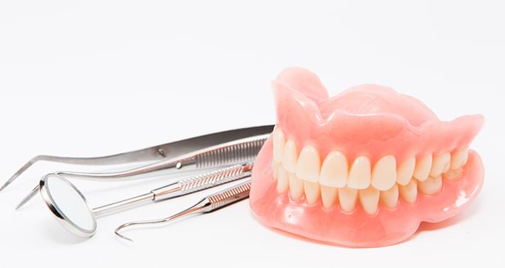 入れ歯・詰め歯